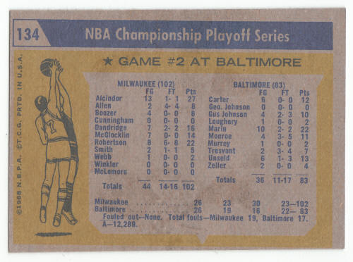 1971-72 Topps #134 Championship Game 2 Lew Alcindor back