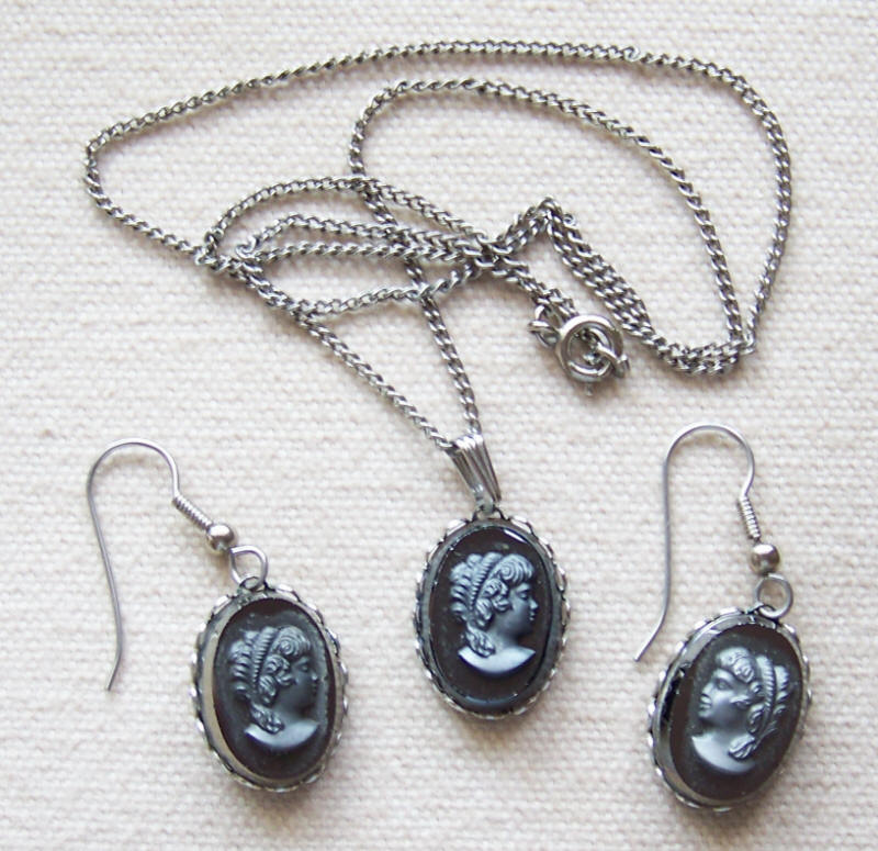 Victorian Style Cameo Necklace Earrings Set