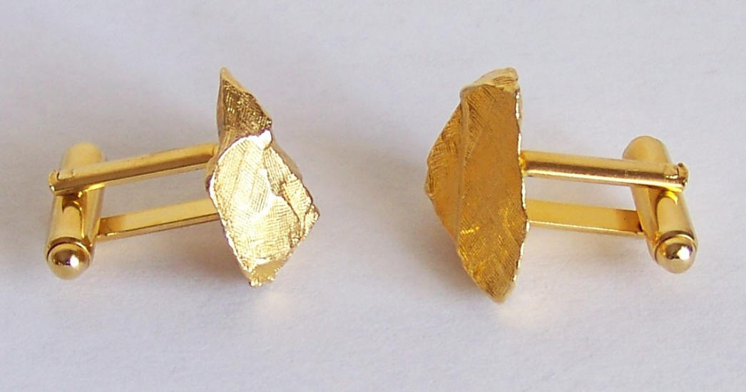 Dante Gold Nugget Cuff Links side