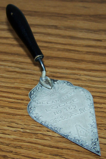 Freemason Ocean Park Lodge 369 Trowel top